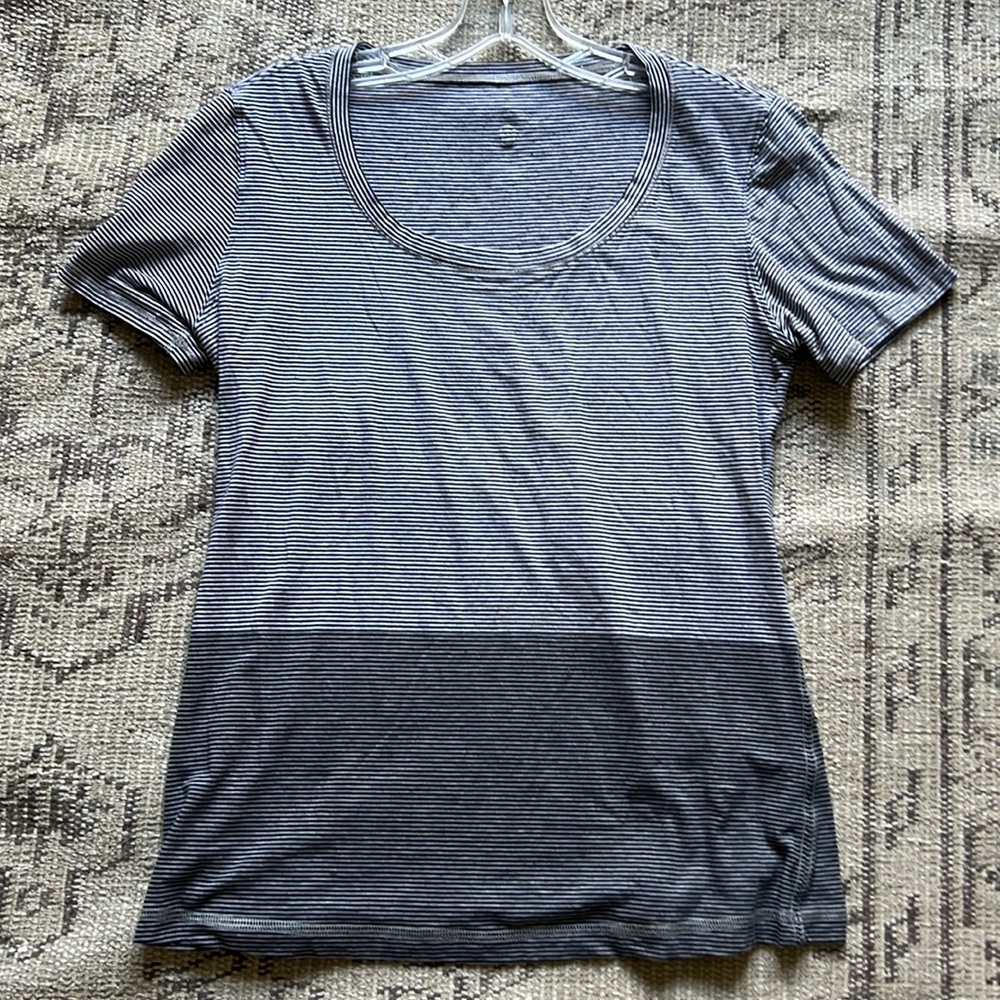 lululemon athletica Black and Gray Striped Short Sleeve Tee